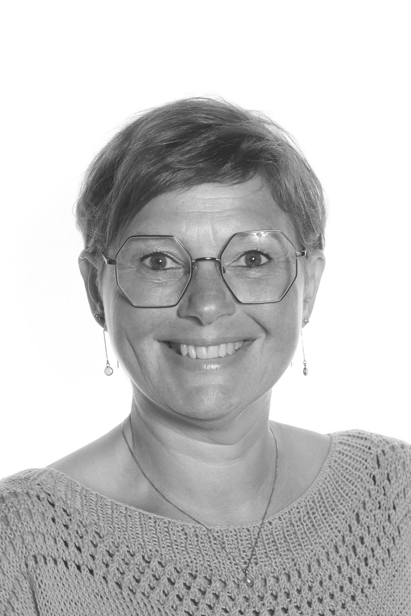 Tina Skau Zeiler (TS)