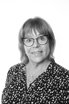 Yrsa Høyer (YH)
