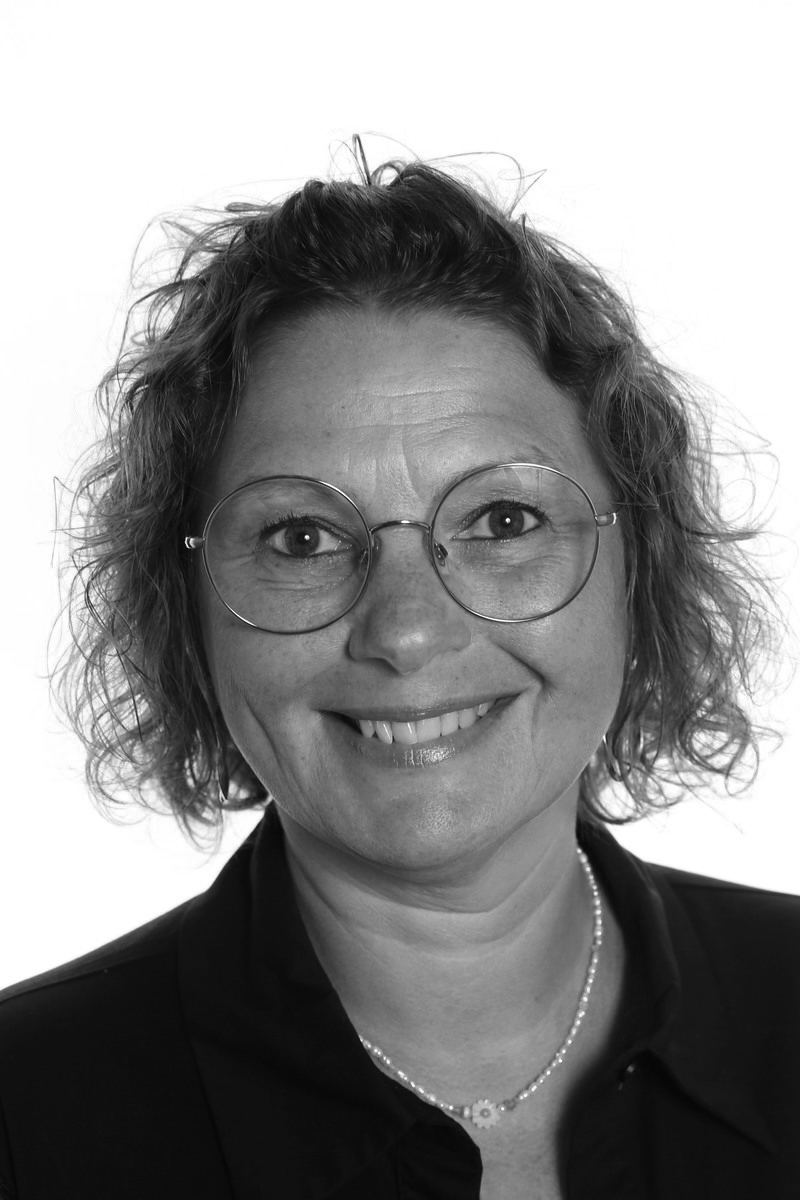 Tina Skau Zeiler (TS)