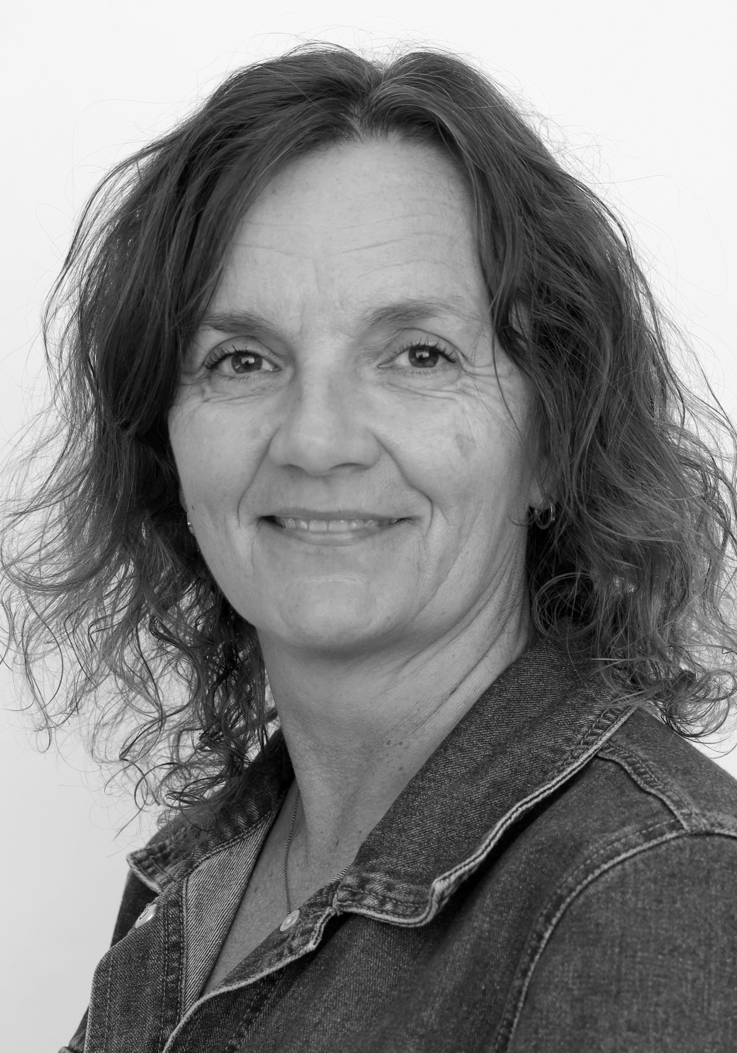 Helle Bøttzau (HB)