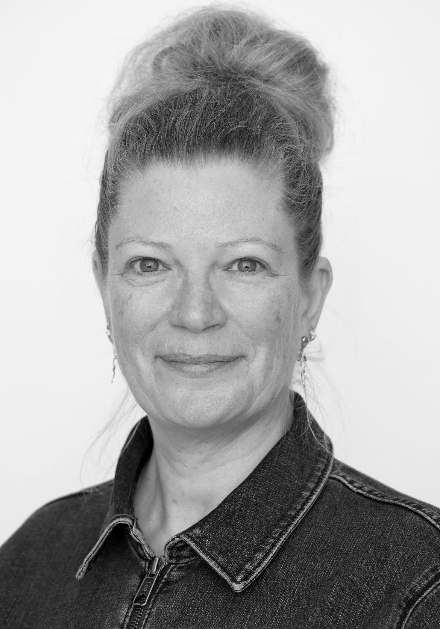 Linda Steenholdt (LIN)