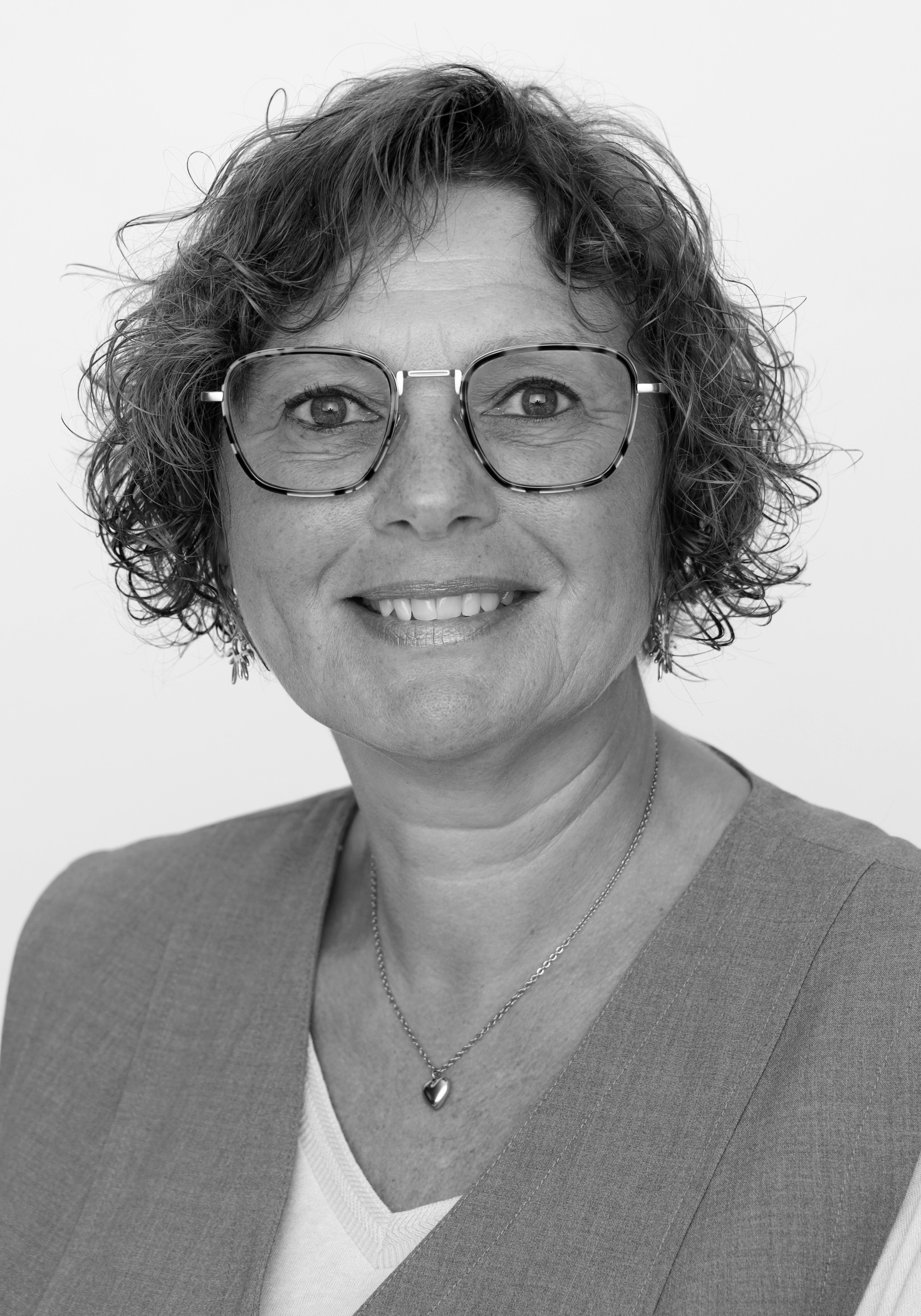 Tina Skau Zeiler (TS)